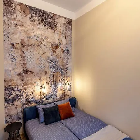 E12 Boutique בודפשט
