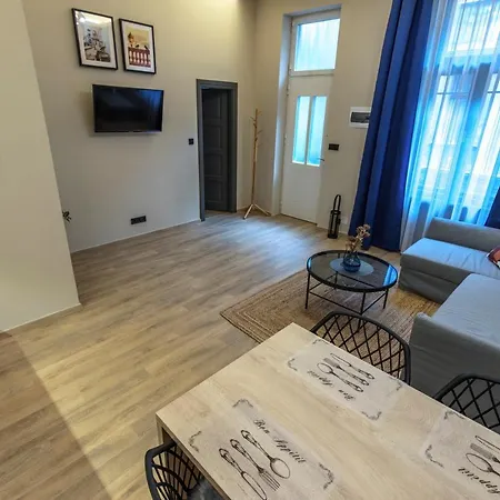 E12 Boutique Budapesta
