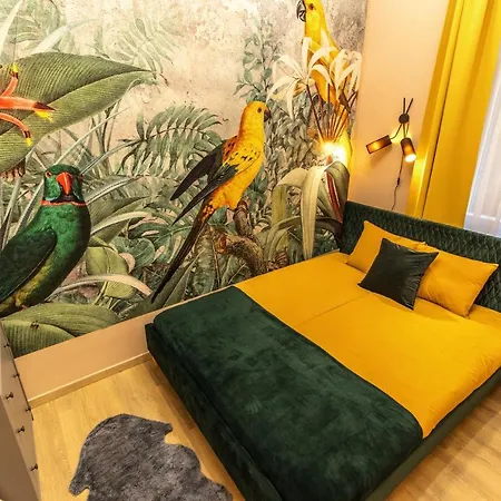 E12 Boutique בודפשט